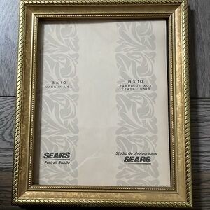 Gold coloured Picture Frame 8” by 10”